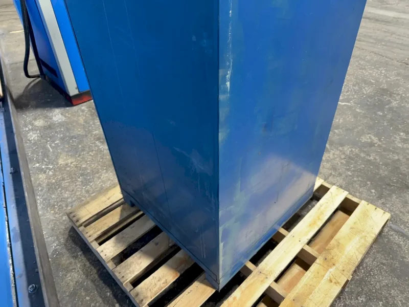 9 DRAWERS TOOL CABINET