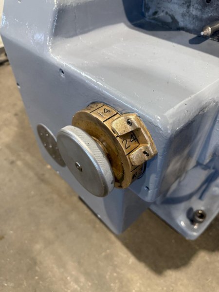 2.5" DEVLIEG 2B-36 SPIRAMATIC HORIZONTAL BORING MILL W/ TOOLING. STOCK # 0881425