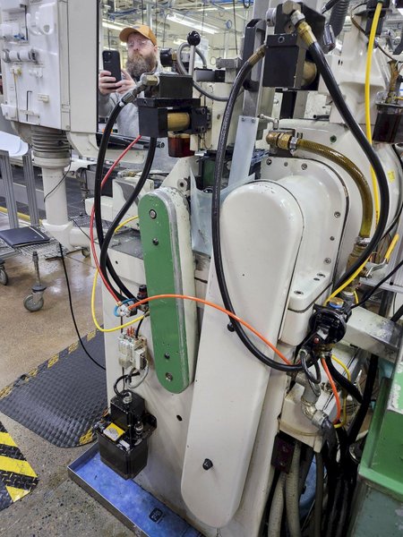 Royal Master Gen 5.75 (TG12x3) CNC  Guidewire  Centerless Grinder, Grinding Wire from: .0001" to .250", up to 17', with Scale Feedback to: .000004", Strongarm CNC Windows Based Control , 7.5 HP. with Accu-Feed AGF 5M-V Wirefeeder, Motor &amp; Controls.