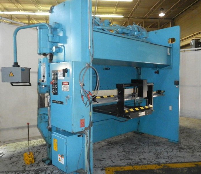 10' X 135 TON NIAGARA HYDRAULIC PRESS BRAKE MODEL HBM-135-8-10
