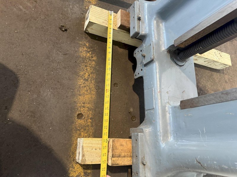 3" GIDDINGS &amp; LEWIS 300-T TAILSTOCK. STOCK #0544026