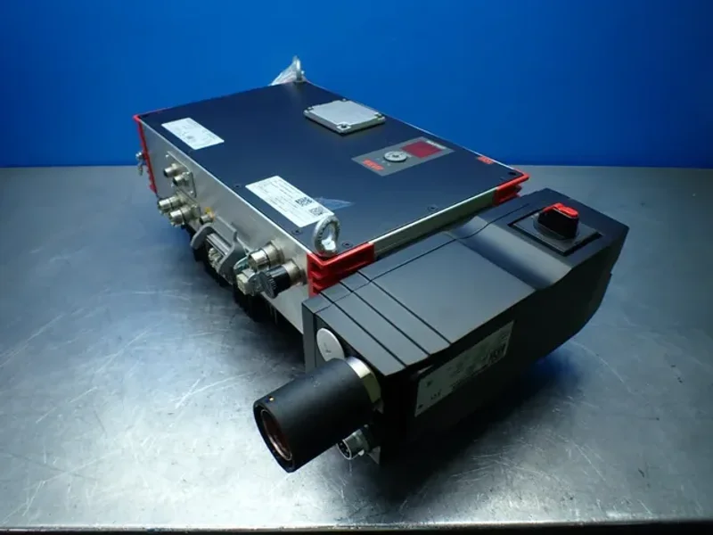 SEW EURODRIVE SERVO DRIVE/POSITION CONTROLLER  -  PHC21A-A040M1-E31A-00