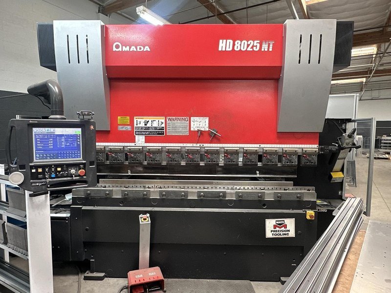 88 ton x 8′ Amada HDS 8025NT CNC Press Brake, 2016
