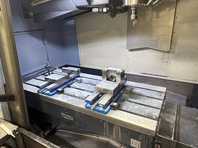Used Doosan DNM 5700 CNC Vertical Machining Center For Sale 2017