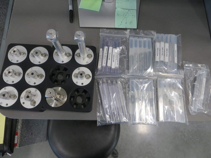 Leitz PMM-Xi 8.10.6 Fixed Bridge/Moving Table Coordinate Measuring Machine (CMM), B4s Controller, 10-Station Stylus Rack, Grid Plate, Rotary Table