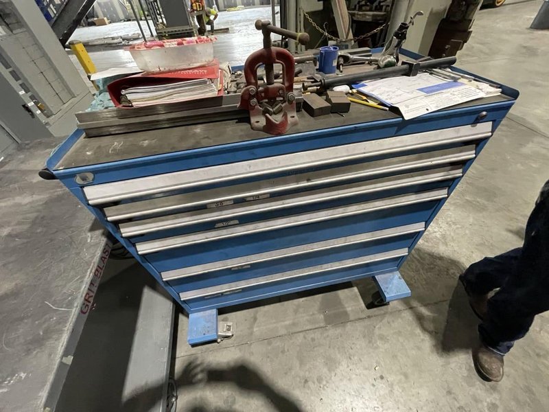 90 Ton x 10′ CINCINNATI 90BX 10 CNC PRESS BRAKE, 2015 – X axis with Wilson tooling