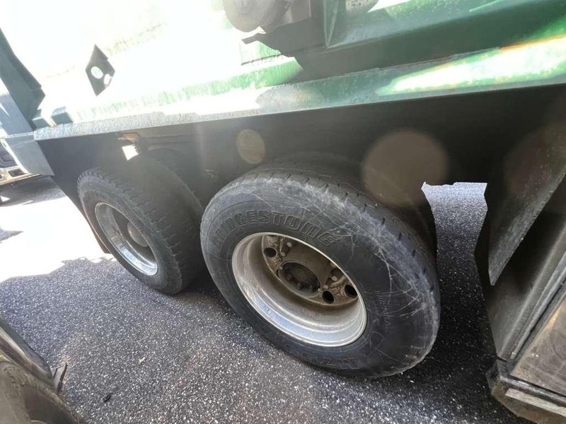 Kenworth T480 Dump Truck, 2023 – Tandem Axle, Heavy-Duty Work Truck