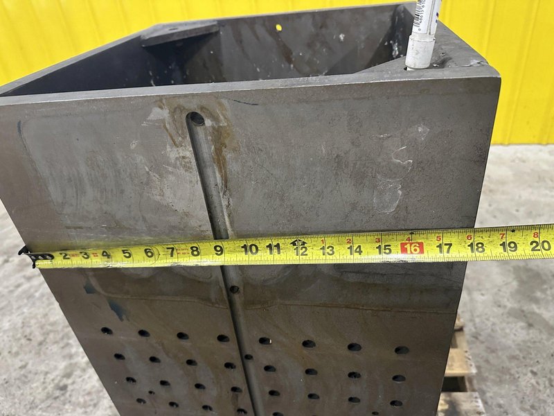 18&quot; X 18&quot; X 39 1/2&quot; HIGH STEEL SET UP WORK HOLDING TOMBSTONE: STOCK #22224