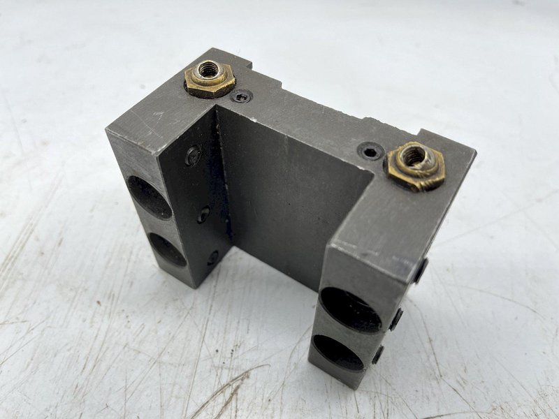 QUICK CHANGE TOOL HOLDER STOCK #16001