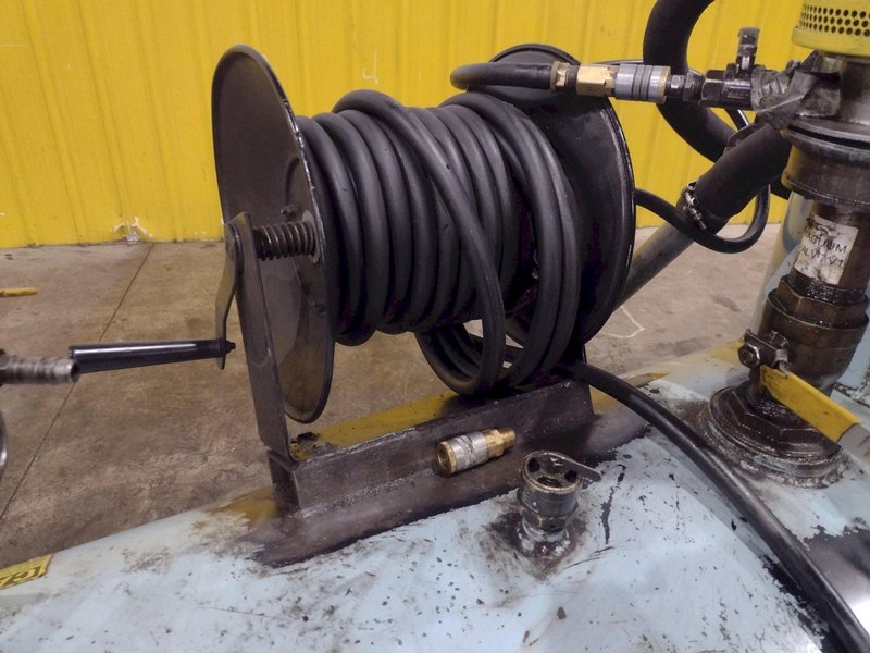 ANDERSONS INC YELLOW BELLIED PNEUMATIC SUMP SUCKER: YOBRO #25053