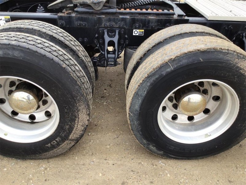 2023 Peterbilt 579 1XPBDP9X9PD854346