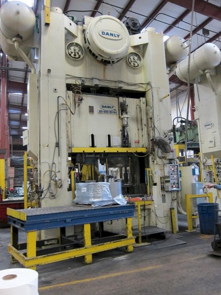 800 TON DANLY S2-800-90-54 STAMPING PRESS TANDEM LINE. STOCK # 0343925