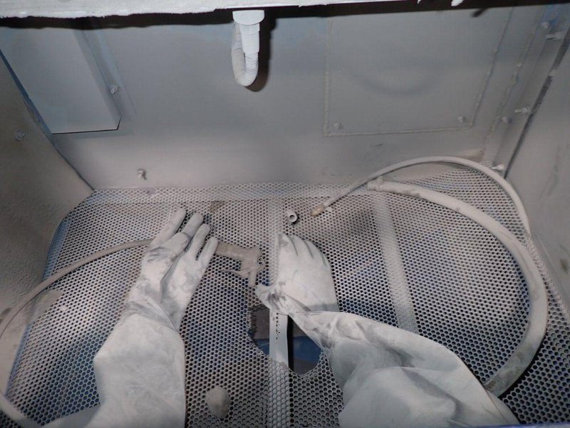 (2) 35" X 22" X 20" BLAST CABINET