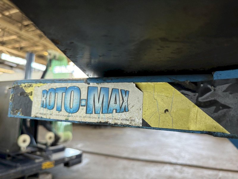 3,000 LB X 36" X 36" SOUTHWARK LIFT TABLE. STOCK # 0894824.