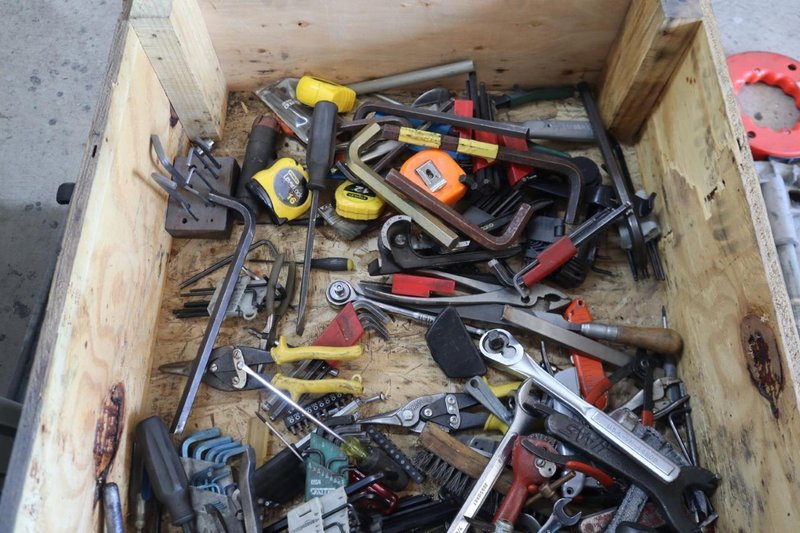 Crate O&#039; Hand Tools - Many- Auction Item