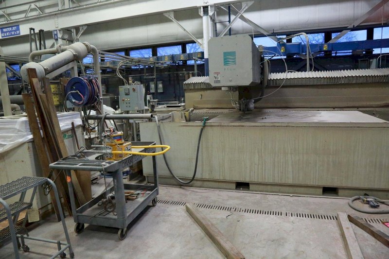 72&quot; x 144&quot; FLOW 712127-1 60,000 PSI WATERJET. STOCK # 0207621
