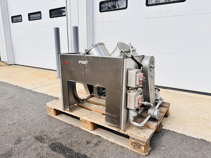 Patterson-Kelley “P-K”  V-Blender Model: 16-Quart Table Top S.S. Twin Shell Liquids-Solids Blender With Intensifier Bar and All XP Rated Electrical Components &amp; Switches