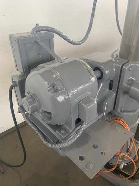 4&#039; X 9&quot; CINCINNATI-BICKFORD RADIAL ARM DRILL.STOCK # 0311023