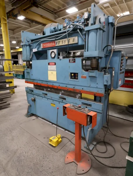 55 Ton x 8 Ft NIAGARA Hydraulic Press Brake, Model HD55-6-8