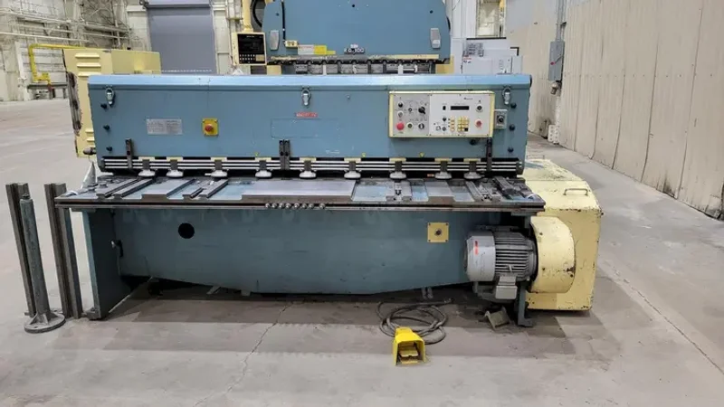 1986 AMADA M-2060 | Shears, Power Squaring (In)