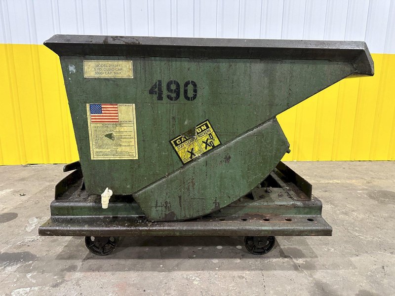 1/2 YARD (46" x 36" x 30") X 5000 LBS AMERICAN PORTABLE DUMP HOPPER ON CASTERS: STOCK 20071