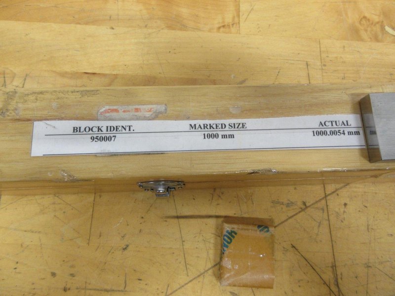 Mitutoyo 1000mm Precision Gage Block in Wood Case,  Actual Measurement 1000.00054mm- Auction Item