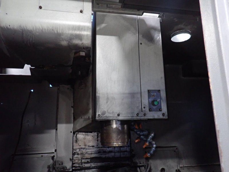 HYUNDAI WIA CORPORATION 25 1/2" X 63" CNC VMC  -  VX650/40