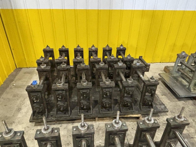 6 STAND X 2&quot; YODER MODEL Q-150 U JOINT DRIVE RAFTED ROLLFORMER, W/ 7 RAFTS &amp; 42  STANDS: STOCK #22634