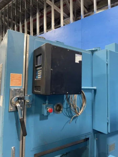 THERMOTRON INDUSTRIES 28” X 28” X 30” CHAMBER ENVIRONMENTAL TEST CHAMBER W/ SHAKER  -  FX-12-CHV-5-5