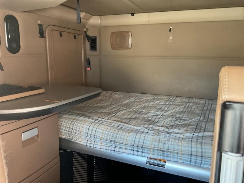 2022 Kenworth T680 1XKYD49X1NJ499802