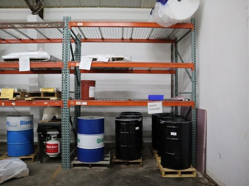 Pallet Racking Teardrop Stye 102&quot; x 42&quot; x 120&quot; High with 3 Shelves, Wire Decking -NO CONTENTS- Auction Item