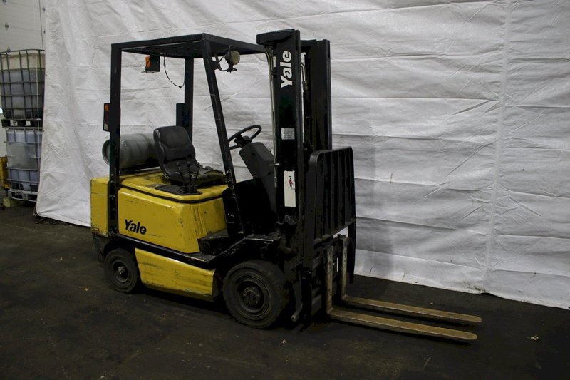 4,000 LBS YALE PROPANE FORKLIFT: STOCK #75781