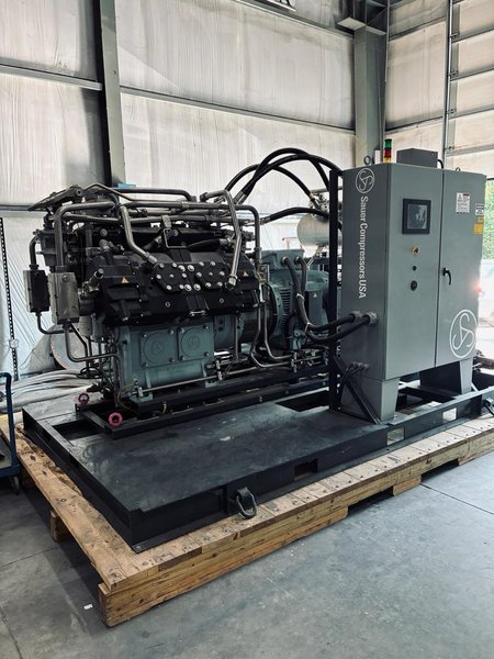 270 HP Sauer Helium Reciprocating Compressor WP6208, 2023