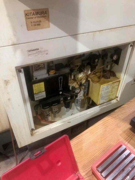 Kitamura Mycenter HX300 HMC, 2001 – Fanuc Control, Low Hours, 15k Spindle, Tombstones Included