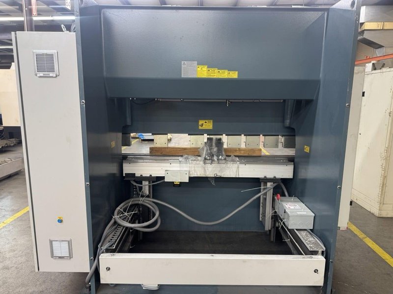 66 Ton x 6′ DURMA AD-R 2060 CNC Hydraulic Press Brake-2021, Tooling Included Upgraded Control