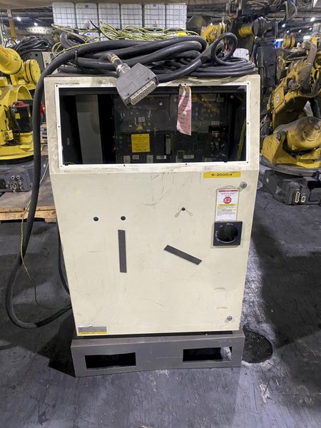 FANUC – R-2000iA/165F w/ R-J3iB Controls PARTS ONLY