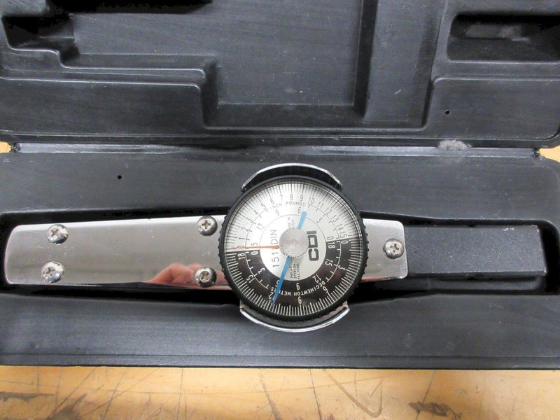 CDI Dial Torque Wrench (2) 0-15 IN.LB &amp; 0-75 IN.LB W/ Cases- Auction Item