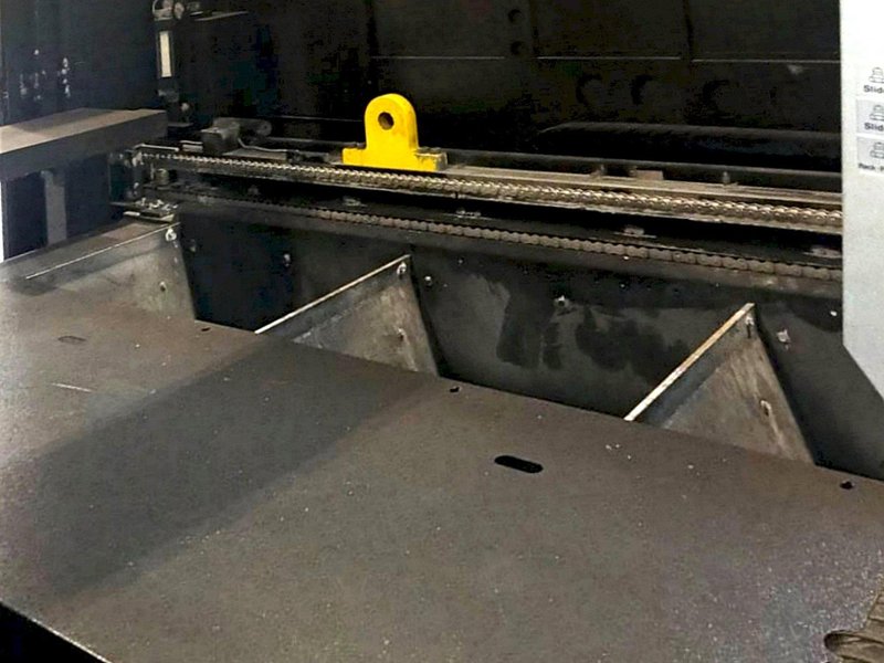 Amada Ventis 3015 AJ Fiber Laser