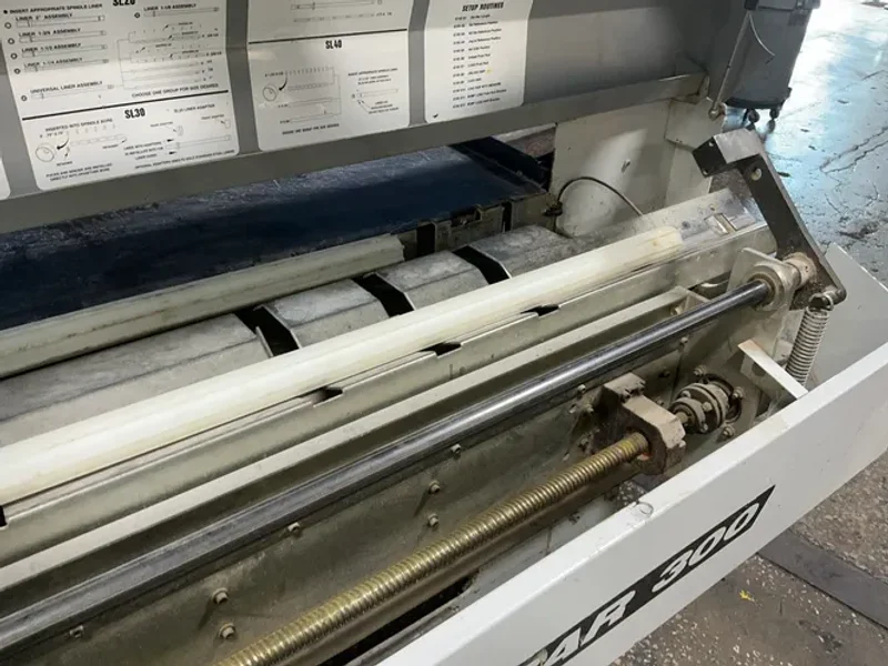 HAAS 62” SERVO BAR 300 BAR FEEDER  -  BAR 300