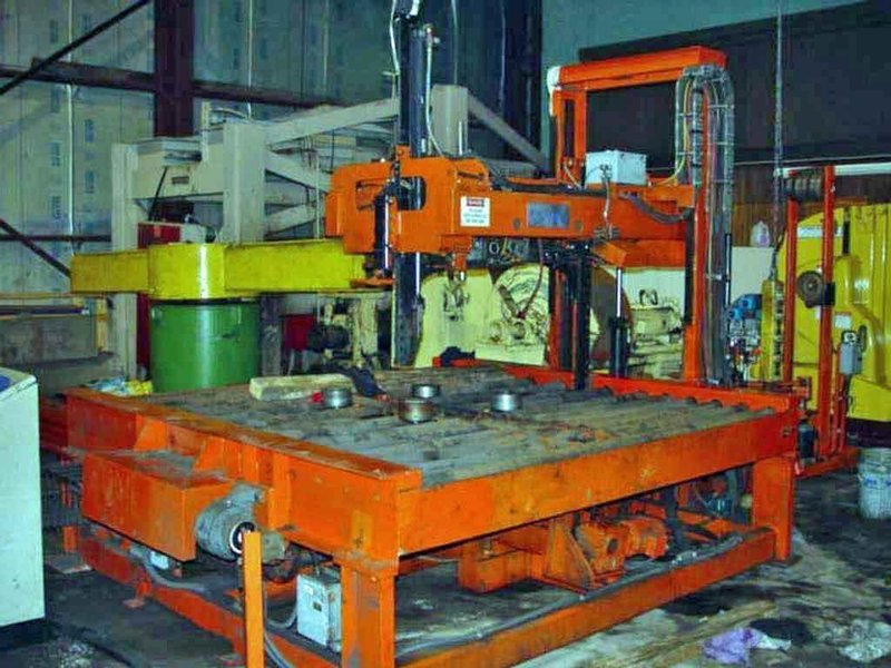 10,000# x 72&quot; AMCA Banding Head and Table