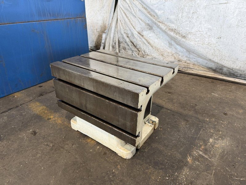 18" X 12" X 24" T-SLOTTED FLOOR PLATE. STOCK # 0540726