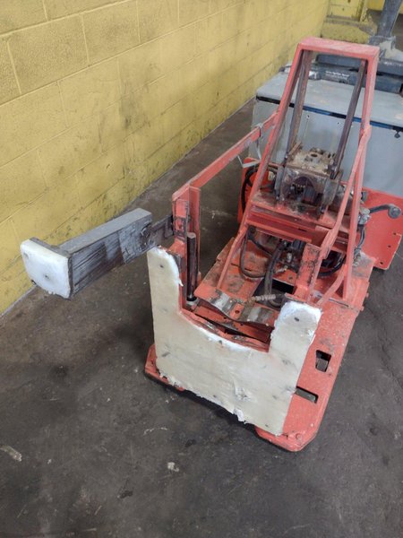 3 TON 6000 LBS TOYOTA MODEL 8HBW30 WALK BEHIND TRANSPORT TRUCK: STOCK #16544