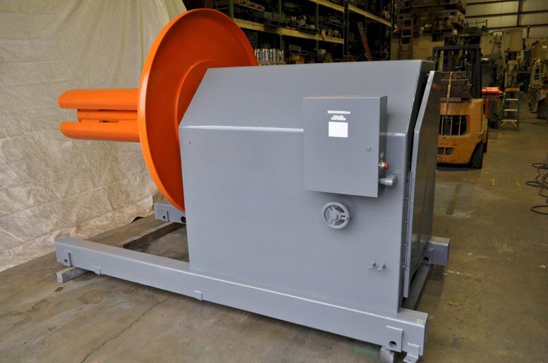 20000 LB X 64&quot; SESCO MOTORIZED UNCOILER HYDRAULIC EXPANSION