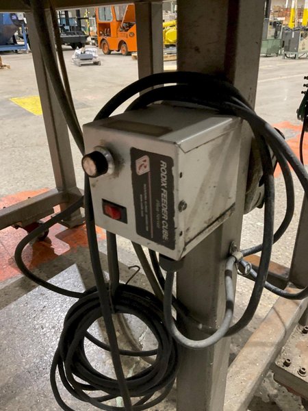 CUSTOME FEEDER COMPANY 14 065 RK FEEDER USED