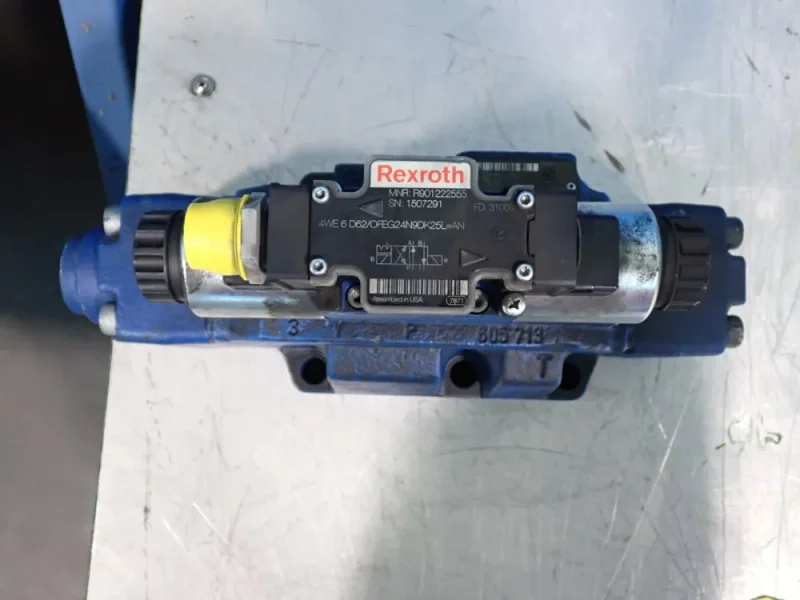 REXROTH HYDRAULIC DIRECTIONAL CONTROL VALVE  -  R901373432