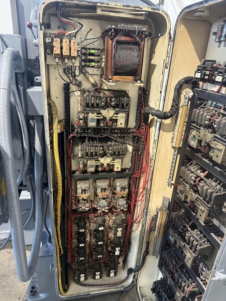 2.5" DEVLIEG 2B-36 SPIRAMATIC HORIZONTAL BORING MILL W/ TOOLING. STOCK # 0881425