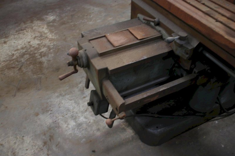 BRIDGEPORT VERTICAL MILL: STOCK #76488