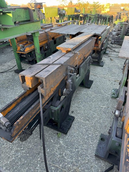 SIGNODE MATERIAL FLIPPER / LIFTER. STOCK # 1007924