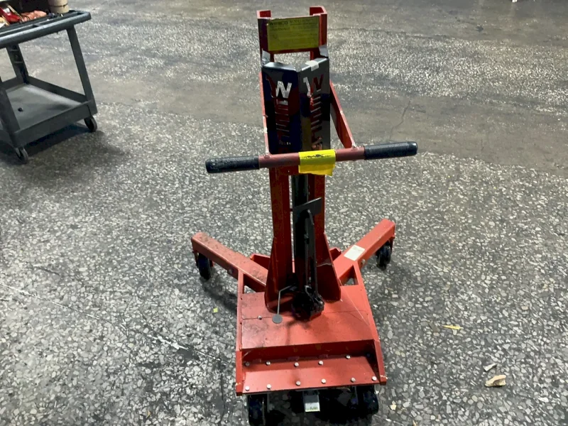 WESCO 650 LBS LEGS RETRACTED / 1100 LBS LEGS EXTENDED ERGONOMIC DRUM HANDLER  -  DM1100