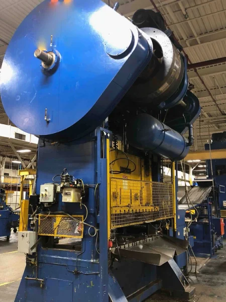CLEARING 250 TON STRAIGHT SIDE PRESS, STOCK# 13974J